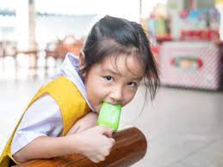 Anak Tenang, Kantong Tidak Jebol! Tips Atasi Anak Rewel Minta Jajan.
