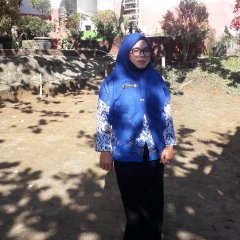 TITIN PURNAMASARI MUNTHE